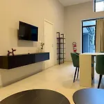 Luro - Sismondi 44 Daire Milano