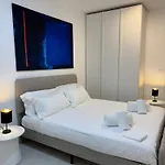 Luro - Sismondi 44 Milano
