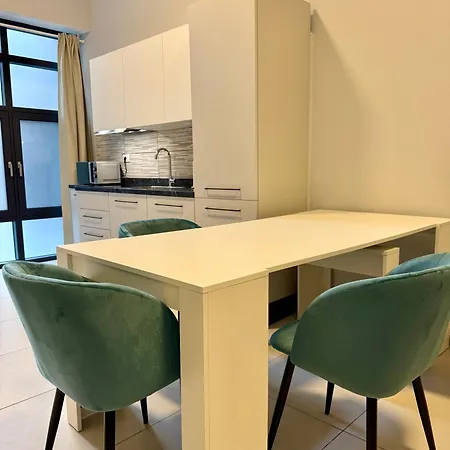 Luro - Sismondi 44 * Milan