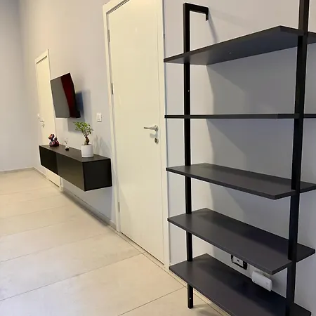 Daire Luro - Sismondi 44 Milano