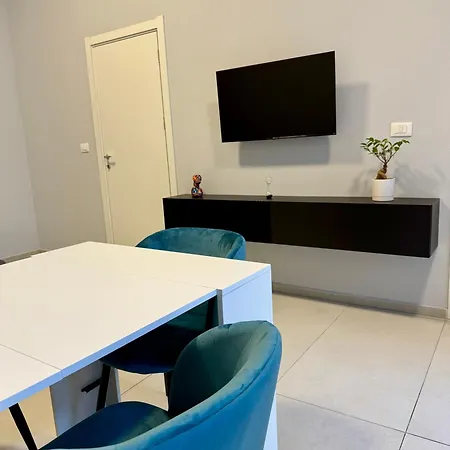 Apartment Luro - Sismondi 44