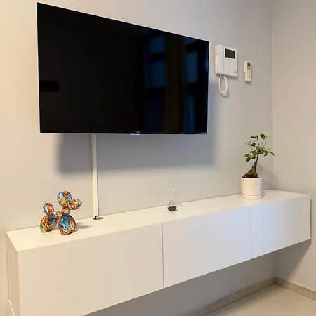 Luro - Sismondi 44 * Milan