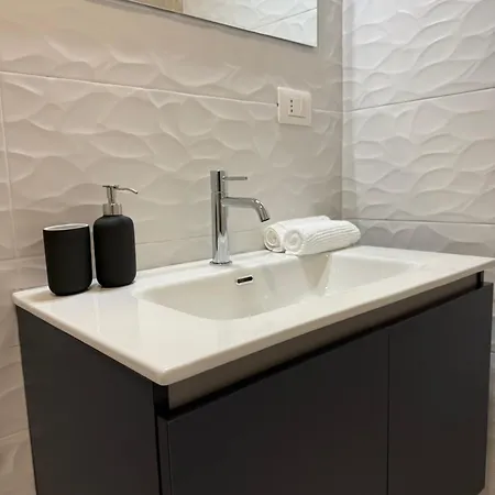Apartment Luro - Sismondi 44 Milan